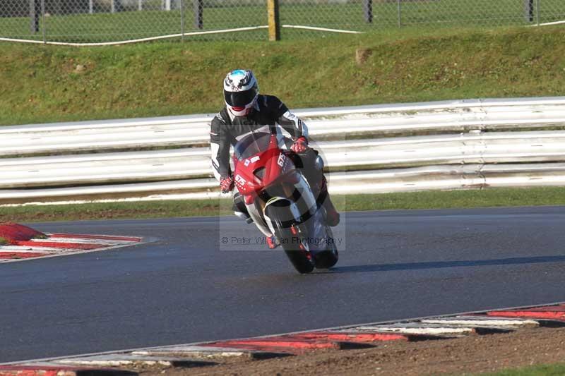 Motorcycle action photographs;Trackday digital images;event digital images;eventdigitalimages;no limits trackday;peter wileman photography;snetterton;snetterton circuit norfolk;snetterton photographs;trackday;trackday photos