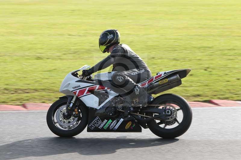 Motorcycle action photographs;Trackday digital images;event digital images;eventdigitalimages;no limits trackday;peter wileman photography;snetterton;snetterton circuit norfolk;snetterton photographs;trackday;trackday photos