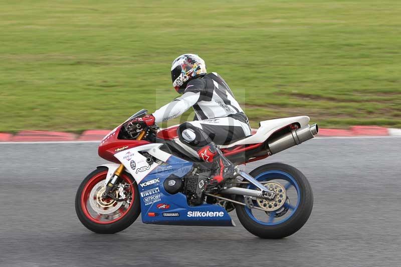 Motorcycle action photographs;Trackday digital images;event digital images;eventdigitalimages;no limits trackday;peter wileman photography;snetterton;snetterton circuit norfolk;snetterton photographs;trackday;trackday photos
