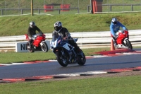 Motorcycle-action-photographs;Trackday-digital-images;event-digital-images;eventdigitalimages;no-limits-trackday;peter-wileman-photography;snetterton;snetterton-circuit-norfolk;snetterton-photographs;trackday;trackday-photos