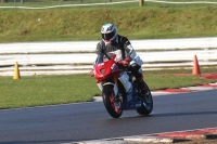 Motorcycle-action-photographs;Trackday-digital-images;event-digital-images;eventdigitalimages;no-limits-trackday;peter-wileman-photography;snetterton;snetterton-circuit-norfolk;snetterton-photographs;trackday;trackday-photos