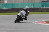 Motorcycle-action-photographs;Trackday-digital-images;event-digital-images;eventdigitalimages;no-limits-trackday;peter-wileman-photography;snetterton;snetterton-circuit-norfolk;snetterton-photographs;trackday;trackday-photos