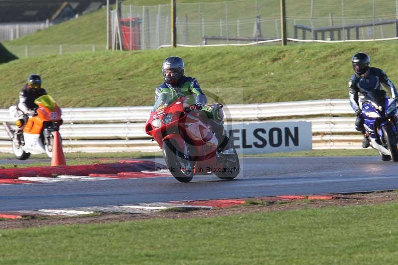 Motorcycle action photographs;Trackday digital images;event digital images;eventdigitalimages;no limits trackday;peter wileman photography;snetterton;snetterton circuit norfolk;snetterton photographs;trackday;trackday photos