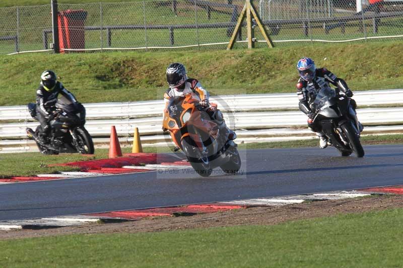 Motorcycle action photographs;Trackday digital images;event digital images;eventdigitalimages;no limits trackday;peter wileman photography;snetterton;snetterton circuit norfolk;snetterton photographs;trackday;trackday photos