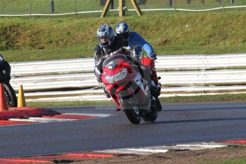 Motorcycle action photographs;Trackday digital images;event digital images;eventdigitalimages;no limits trackday;peter wileman photography;snetterton;snetterton circuit norfolk;snetterton photographs;trackday;trackday photos