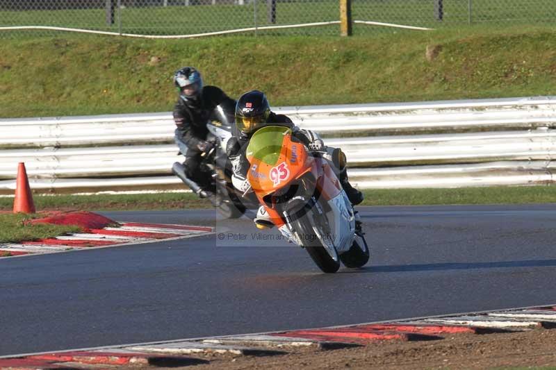 Motorcycle action photographs;Trackday digital images;event digital images;eventdigitalimages;no limits trackday;peter wileman photography;snetterton;snetterton circuit norfolk;snetterton photographs;trackday;trackday photos