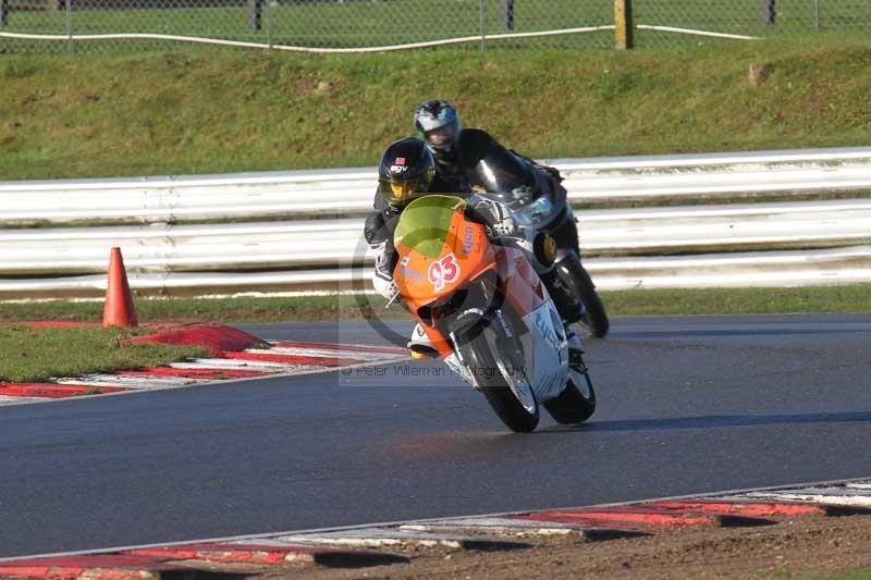 Motorcycle action photographs;Trackday digital images;event digital images;eventdigitalimages;no limits trackday;peter wileman photography;snetterton;snetterton circuit norfolk;snetterton photographs;trackday;trackday photos