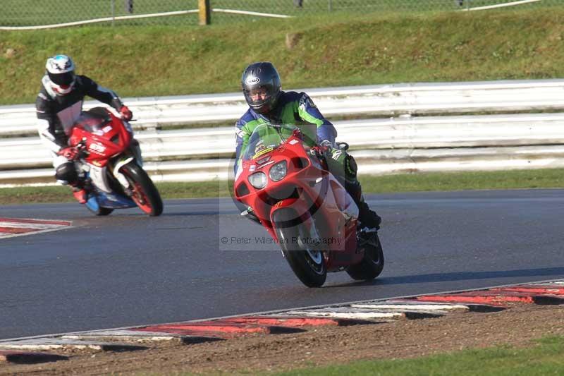 Motorcycle action photographs;Trackday digital images;event digital images;eventdigitalimages;no limits trackday;peter wileman photography;snetterton;snetterton circuit norfolk;snetterton photographs;trackday;trackday photos
