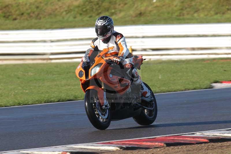 Motorcycle action photographs;Trackday digital images;event digital images;eventdigitalimages;no limits trackday;peter wileman photography;snetterton;snetterton circuit norfolk;snetterton photographs;trackday;trackday photos
