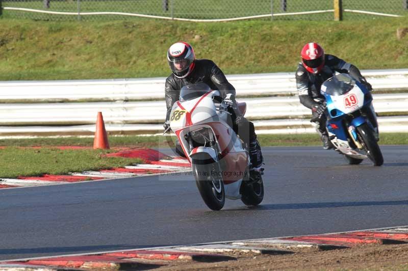 Motorcycle action photographs;Trackday digital images;event digital images;eventdigitalimages;no limits trackday;peter wileman photography;snetterton;snetterton circuit norfolk;snetterton photographs;trackday;trackday photos