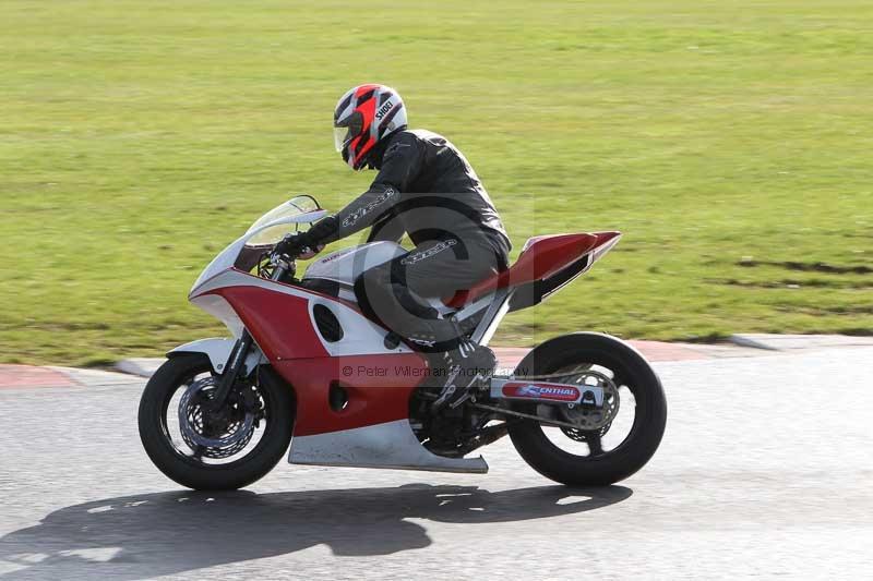 Motorcycle action photographs;Trackday digital images;event digital images;eventdigitalimages;no limits trackday;peter wileman photography;snetterton;snetterton circuit norfolk;snetterton photographs;trackday;trackday photos