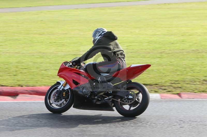 Motorcycle action photographs;Trackday digital images;event digital images;eventdigitalimages;no limits trackday;peter wileman photography;snetterton;snetterton circuit norfolk;snetterton photographs;trackday;trackday photos