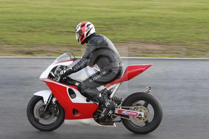 Motorcycle action photographs;Trackday digital images;event digital images;eventdigitalimages;no limits trackday;peter wileman photography;snetterton;snetterton circuit norfolk;snetterton photographs;trackday;trackday photos
