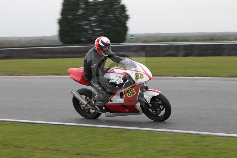 Motorcycle action photographs;Trackday digital images;event digital images;eventdigitalimages;no limits trackday;peter wileman photography;snetterton;snetterton circuit norfolk;snetterton photographs;trackday;trackday photos