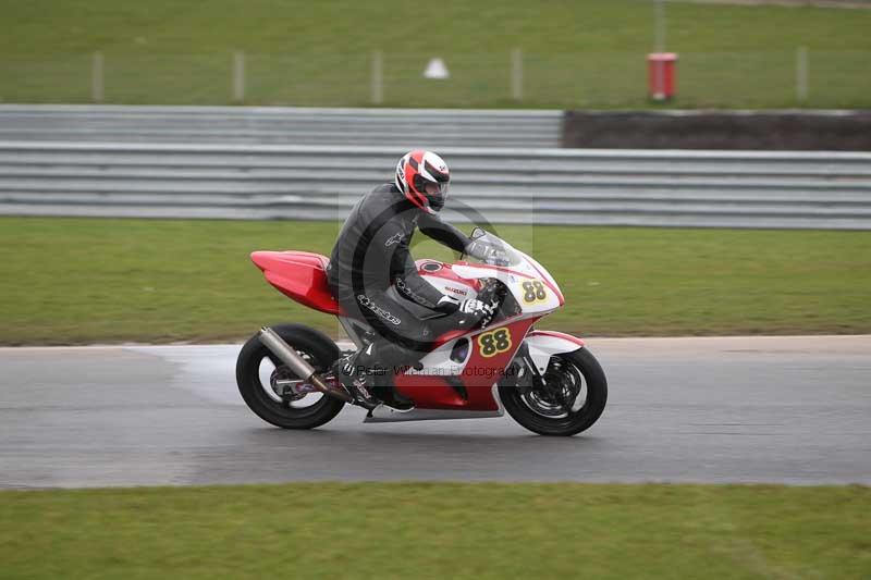 Motorcycle action photographs;Trackday digital images;event digital images;eventdigitalimages;no limits trackday;peter wileman photography;snetterton;snetterton circuit norfolk;snetterton photographs;trackday;trackday photos