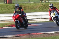 Motorcycle-action-photographs;Trackday-digital-images;event-digital-images;eventdigitalimages;no-limits-trackday;peter-wileman-photography;snetterton;snetterton-circuit-norfolk;snetterton-photographs;trackday;trackday-photos