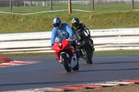 Motorcycle-action-photographs;Trackday-digital-images;event-digital-images;eventdigitalimages;no-limits-trackday;peter-wileman-photography;snetterton;snetterton-circuit-norfolk;snetterton-photographs;trackday;trackday-photos