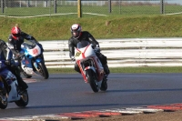 Motorcycle-action-photographs;Trackday-digital-images;event-digital-images;eventdigitalimages;no-limits-trackday;peter-wileman-photography;snetterton;snetterton-circuit-norfolk;snetterton-photographs;trackday;trackday-photos