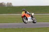 Motorcycle-action-photographs;Trackday-digital-images;event-digital-images;eventdigitalimages;no-limits-trackday;peter-wileman-photography;snetterton;snetterton-circuit-norfolk;snetterton-photographs;trackday;trackday-photos
