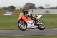 Motorcycle-action-photographs;Trackday-digital-images;event-digital-images;eventdigitalimages;no-limits-trackday;peter-wileman-photography;snetterton;snetterton-circuit-norfolk;snetterton-photographs;trackday;trackday-photos