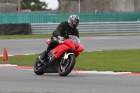 Motorcycle-action-photographs;Trackday-digital-images;event-digital-images;eventdigitalimages;no-limits-trackday;peter-wileman-photography;snetterton;snetterton-circuit-norfolk;snetterton-photographs;trackday;trackday-photos