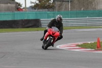Motorcycle-action-photographs;Trackday-digital-images;event-digital-images;eventdigitalimages;no-limits-trackday;peter-wileman-photography;snetterton;snetterton-circuit-norfolk;snetterton-photographs;trackday;trackday-photos