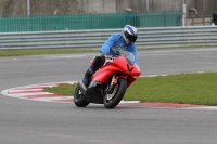 Motorcycle-action-photographs;Trackday-digital-images;event-digital-images;eventdigitalimages;no-limits-trackday;peter-wileman-photography;snetterton;snetterton-circuit-norfolk;snetterton-photographs;trackday;trackday-photos
