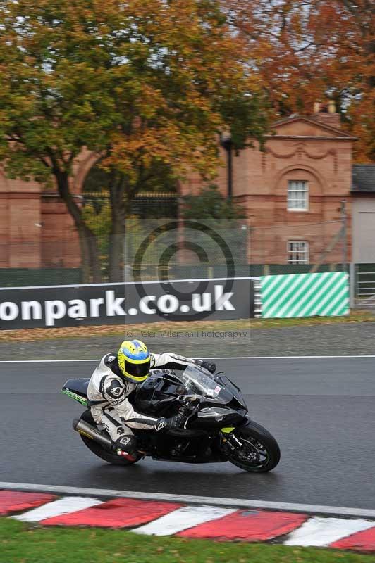 Motorcycle action photographs;Trackday digital images;event digital images;eventdigitalimages;no limits trackday;oulton park;oulton park circuit cheshire;oulton park photographs;peter wileman photography;trackday;trackday photos