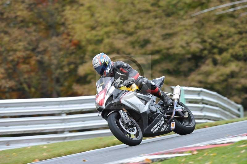 Motorcycle action photographs;Trackday digital images;event digital images;eventdigitalimages;no limits trackday;oulton park;oulton park circuit cheshire;oulton park photographs;peter wileman photography;trackday;trackday photos