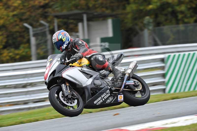 Motorcycle action photographs;Trackday digital images;event digital images;eventdigitalimages;no limits trackday;oulton park;oulton park circuit cheshire;oulton park photographs;peter wileman photography;trackday;trackday photos