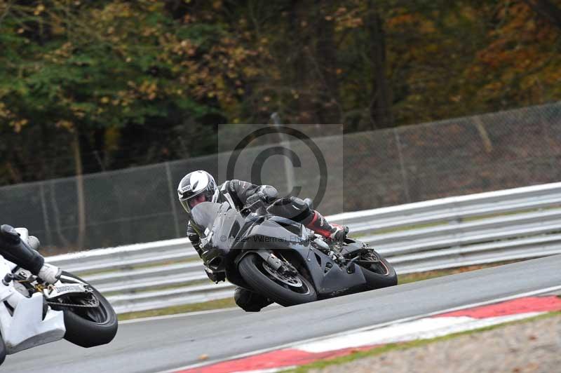 Motorcycle action photographs;Trackday digital images;event digital images;eventdigitalimages;no limits trackday;oulton park;oulton park circuit cheshire;oulton park photographs;peter wileman photography;trackday;trackday photos