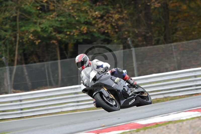 Motorcycle action photographs;Trackday digital images;event digital images;eventdigitalimages;no limits trackday;oulton park;oulton park circuit cheshire;oulton park photographs;peter wileman photography;trackday;trackday photos