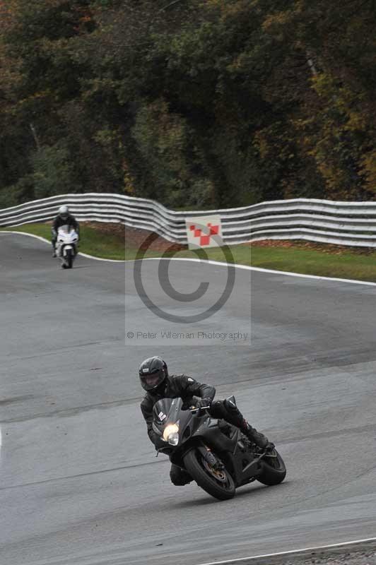 Motorcycle action photographs;Trackday digital images;event digital images;eventdigitalimages;no limits trackday;oulton park;oulton park circuit cheshire;oulton park photographs;peter wileman photography;trackday;trackday photos