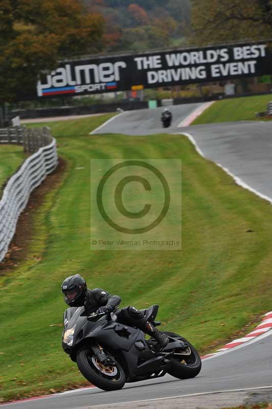 Motorcycle action photographs;Trackday digital images;event digital images;eventdigitalimages;no limits trackday;oulton park;oulton park circuit cheshire;oulton park photographs;peter wileman photography;trackday;trackday photos