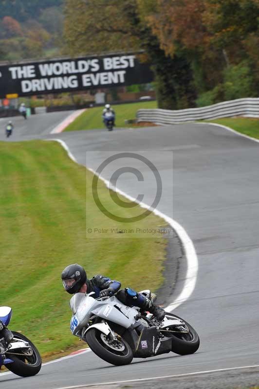 Motorcycle action photographs;Trackday digital images;event digital images;eventdigitalimages;no limits trackday;oulton park;oulton park circuit cheshire;oulton park photographs;peter wileman photography;trackday;trackday photos