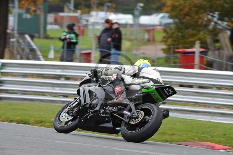 Motorcycle action photographs;Trackday digital images;event digital images;eventdigitalimages;no limits trackday;oulton park;oulton park circuit cheshire;oulton park photographs;peter wileman photography;trackday;trackday photos