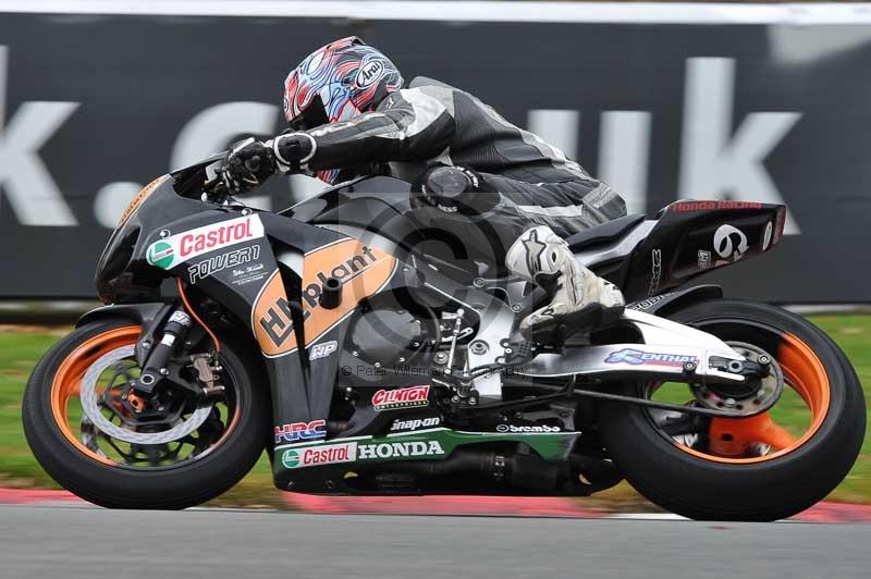 Motorcycle action photographs;Trackday digital images;event digital images;eventdigitalimages;no limits trackday;oulton park;oulton park circuit cheshire;oulton park photographs;peter wileman photography;trackday;trackday photos