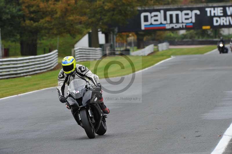 Motorcycle action photographs;Trackday digital images;event digital images;eventdigitalimages;no limits trackday;oulton park;oulton park circuit cheshire;oulton park photographs;peter wileman photography;trackday;trackday photos