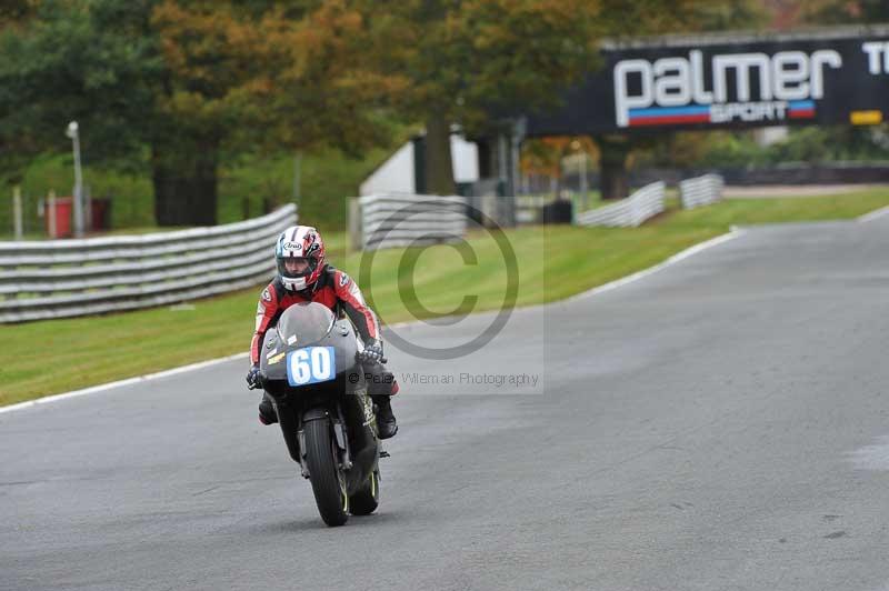 Motorcycle action photographs;Trackday digital images;event digital images;eventdigitalimages;no limits trackday;oulton park;oulton park circuit cheshire;oulton park photographs;peter wileman photography;trackday;trackday photos