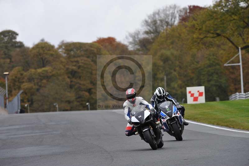 Motorcycle action photographs;Trackday digital images;event digital images;eventdigitalimages;no limits trackday;oulton park;oulton park circuit cheshire;oulton park photographs;peter wileman photography;trackday;trackday photos