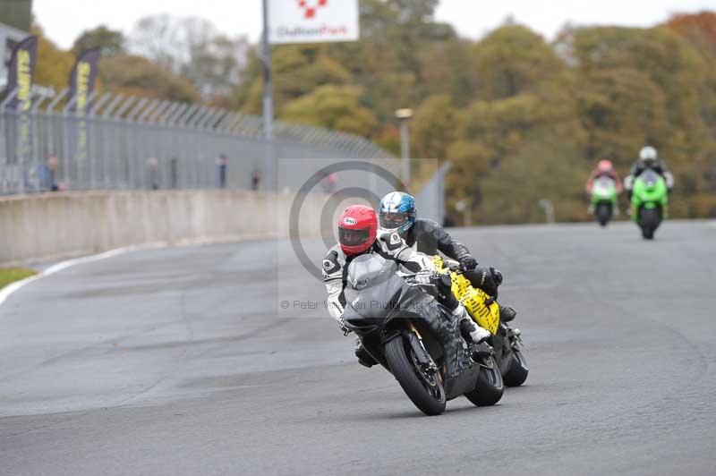 Motorcycle action photographs;Trackday digital images;event digital images;eventdigitalimages;no limits trackday;oulton park;oulton park circuit cheshire;oulton park photographs;peter wileman photography;trackday;trackday photos