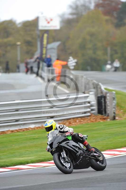 Motorcycle action photographs;Trackday digital images;event digital images;eventdigitalimages;no limits trackday;oulton park;oulton park circuit cheshire;oulton park photographs;peter wileman photography;trackday;trackday photos