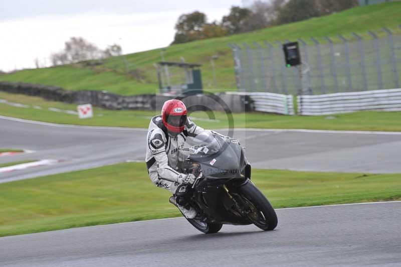 Motorcycle action photographs;Trackday digital images;event digital images;eventdigitalimages;no limits trackday;oulton park;oulton park circuit cheshire;oulton park photographs;peter wileman photography;trackday;trackday photos
