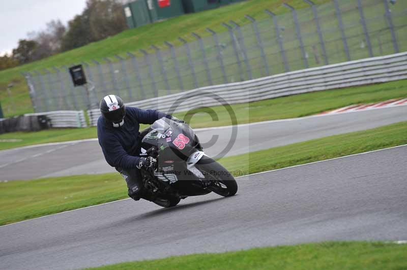 Motorcycle action photographs;Trackday digital images;event digital images;eventdigitalimages;no limits trackday;oulton park;oulton park circuit cheshire;oulton park photographs;peter wileman photography;trackday;trackday photos
