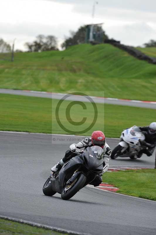 Motorcycle action photographs;Trackday digital images;event digital images;eventdigitalimages;no limits trackday;oulton park;oulton park circuit cheshire;oulton park photographs;peter wileman photography;trackday;trackday photos