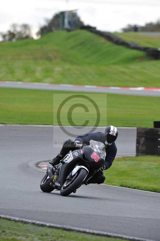 Motorcycle action photographs;Trackday digital images;event digital images;eventdigitalimages;no limits trackday;oulton park;oulton park circuit cheshire;oulton park photographs;peter wileman photography;trackday;trackday photos