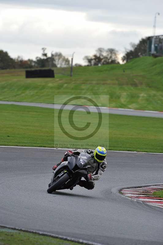 Motorcycle action photographs;Trackday digital images;event digital images;eventdigitalimages;no limits trackday;oulton park;oulton park circuit cheshire;oulton park photographs;peter wileman photography;trackday;trackday photos