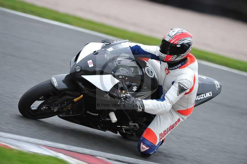 Motorcycle action photographs;Trackday digital images;event digital images;eventdigitalimages;no limits trackday;oulton park;oulton park circuit cheshire;oulton park photographs;peter wileman photography;trackday;trackday photos