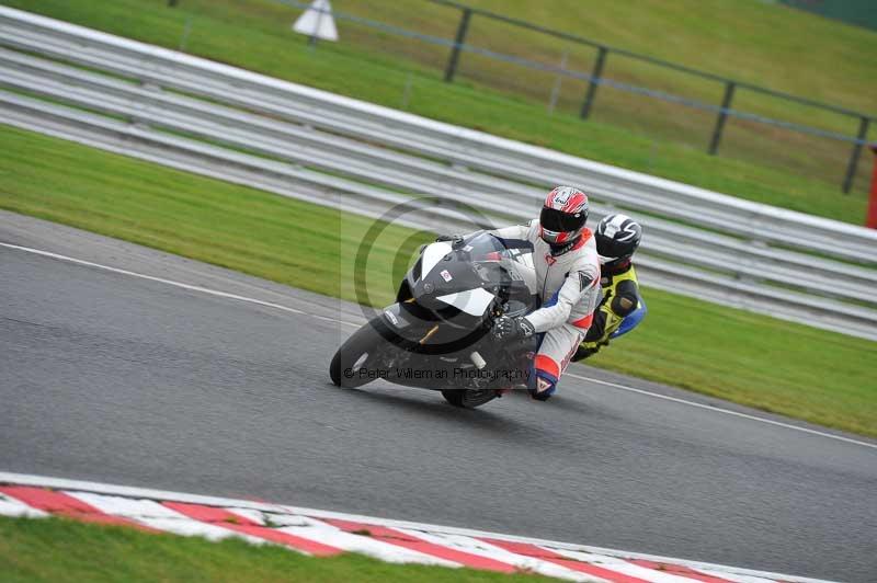 Motorcycle action photographs;Trackday digital images;event digital images;eventdigitalimages;no limits trackday;oulton park;oulton park circuit cheshire;oulton park photographs;peter wileman photography;trackday;trackday photos