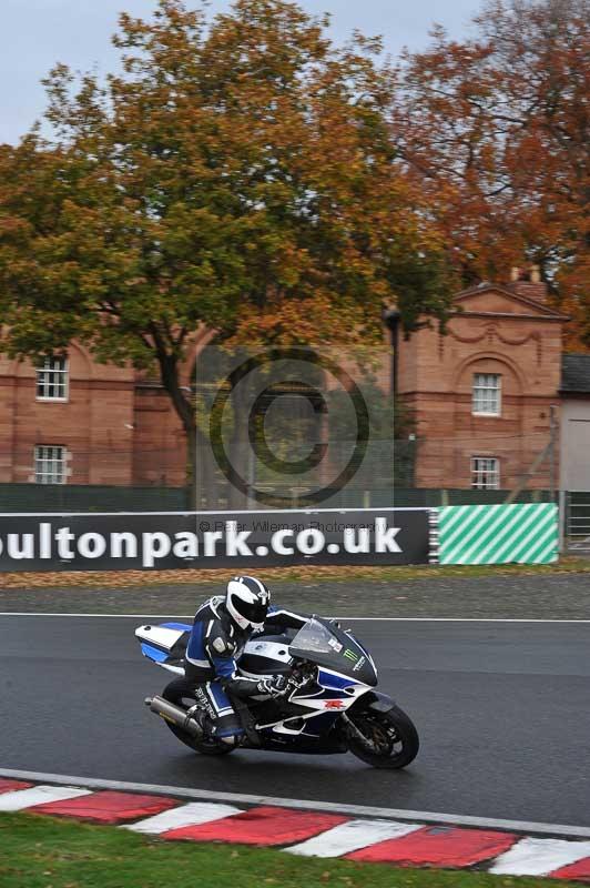 Motorcycle action photographs;Trackday digital images;event digital images;eventdigitalimages;no limits trackday;oulton park;oulton park circuit cheshire;oulton park photographs;peter wileman photography;trackday;trackday photos